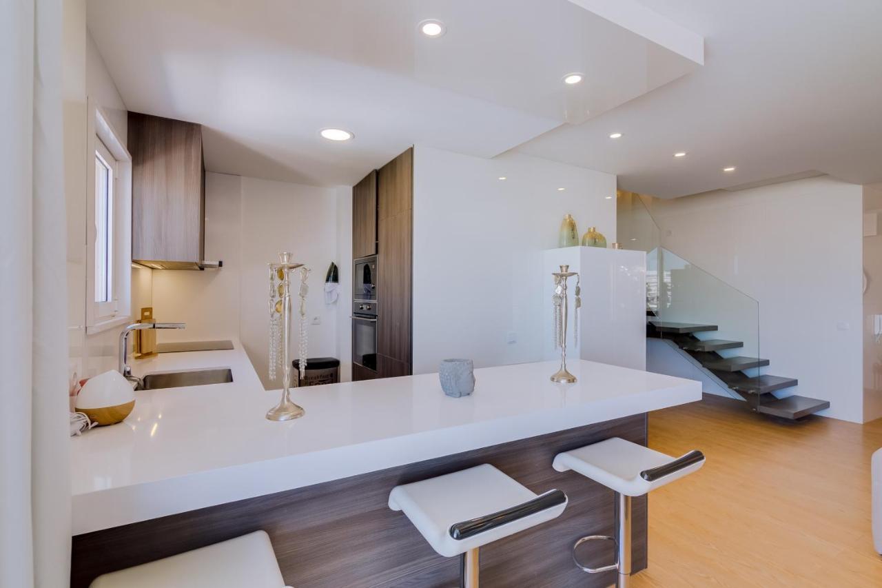Gold - Luxurious - Sea View Apartment